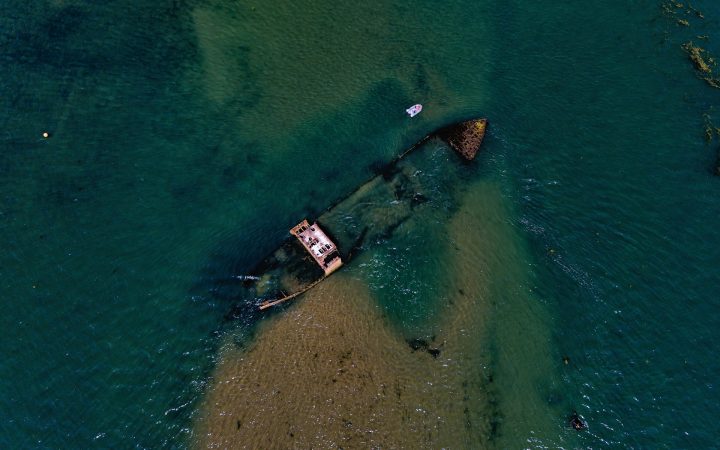 Filming Wreck and Cave Dives Responsibly: A Safety-First Guide